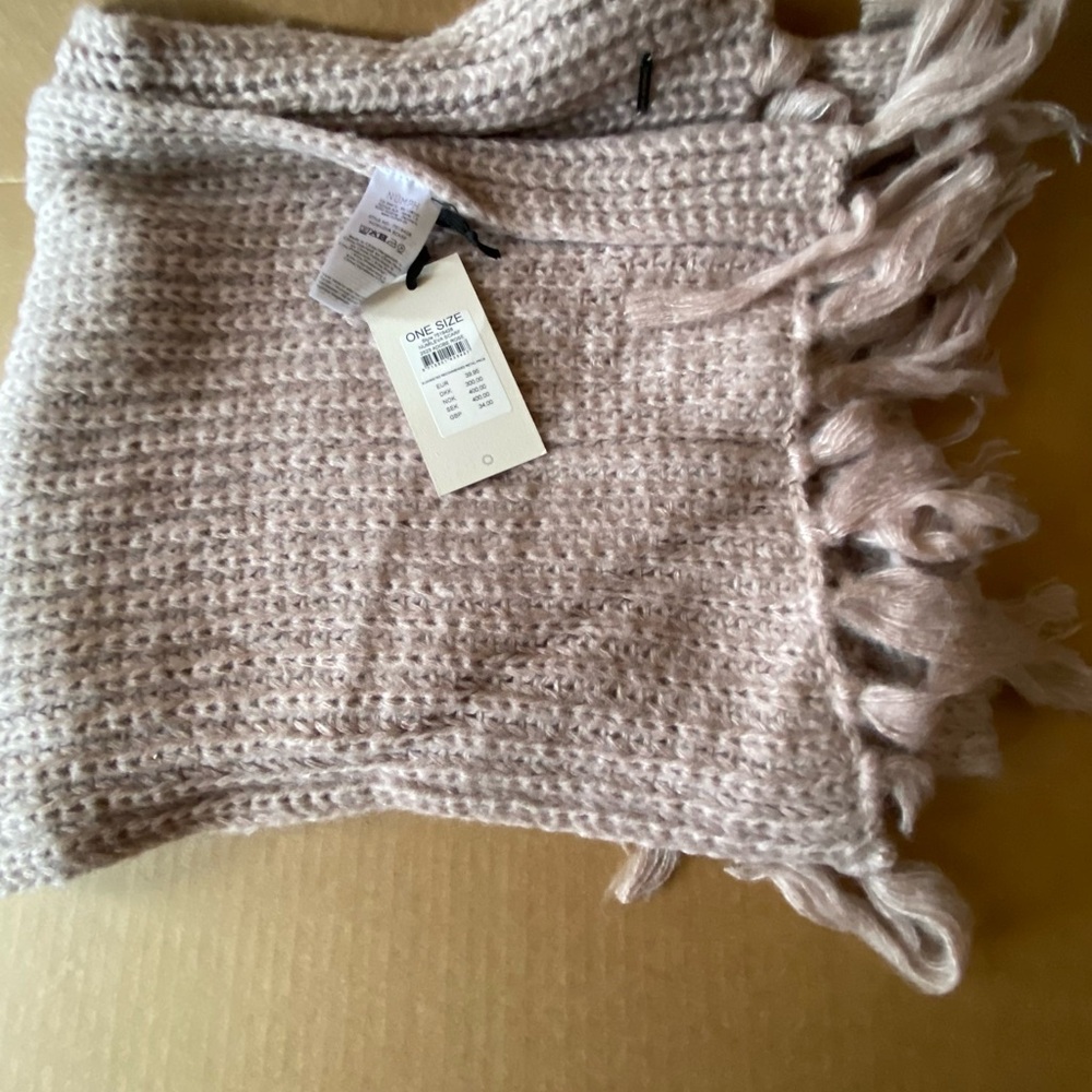 Cozy Knit Fringe scarf- rose